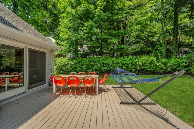 3 Old Lane, Scarsdale, NY 10583