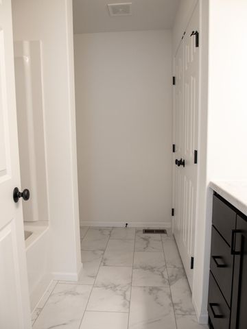 7901 Lost River Road, Horace, ND 58047