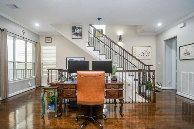 3322 Chenevert Street, Houston, TX 77004