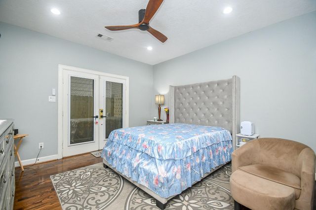 3322 Chenevert Street, Houston, TX 77004