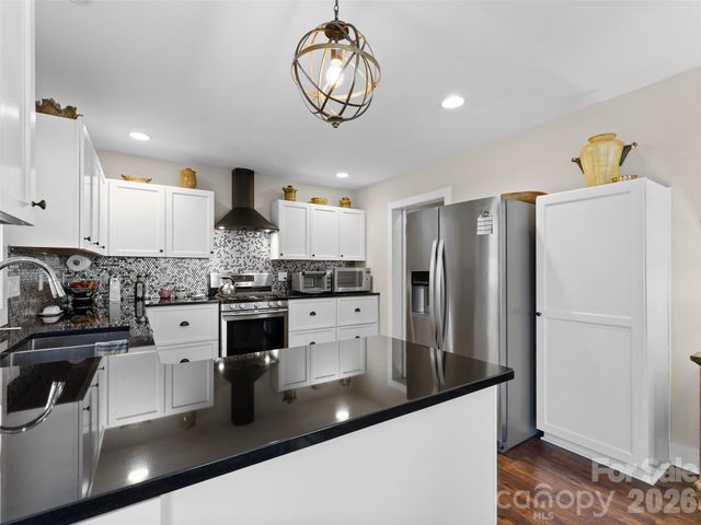 294 S Caldwell Street, Brevard, NC 28712