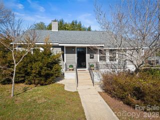 294 S Caldwell Street, Brevard, NC 28712