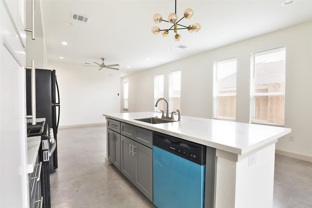 7924 Booker Street A and B, Houston, TX 77028