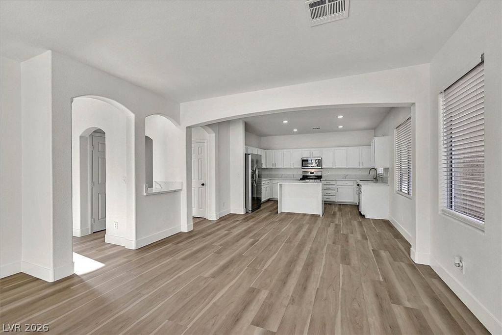 709 East La Madre Way, North Las Vegas, NV 89081 — photo 3