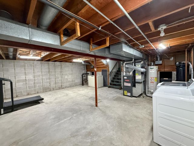 1081 Cedarwood Drive, Woodbury, MN 55125