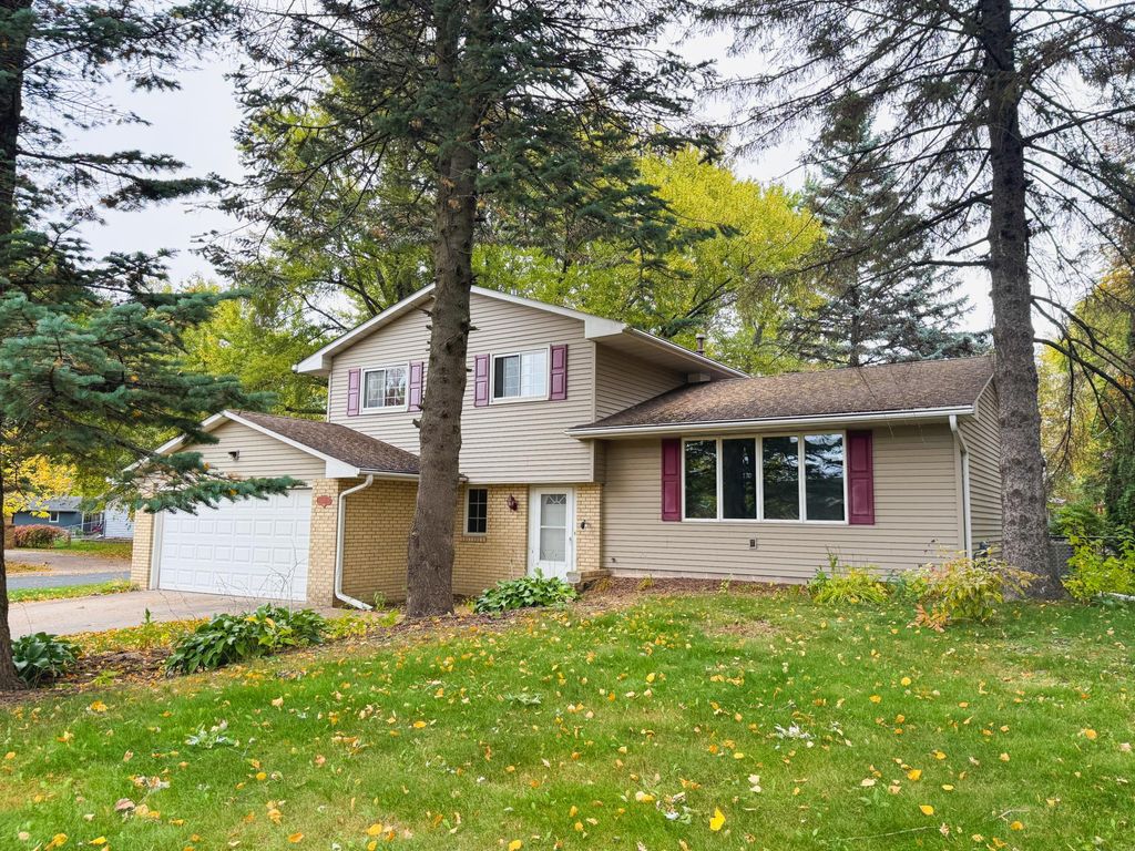 1081 Cedarwood Drive, Woodbury, MN 55125 — photo 3