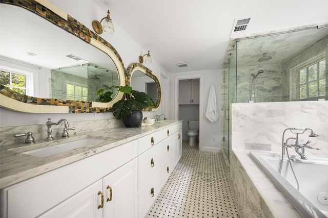 1001 Sarasota Circle, Dallas, TX 75223