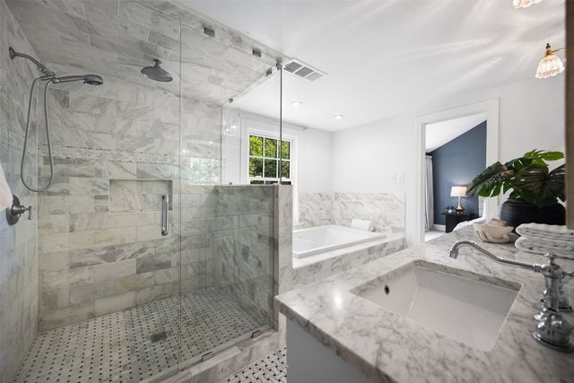 1001 Sarasota Circle, Dallas, TX 75223