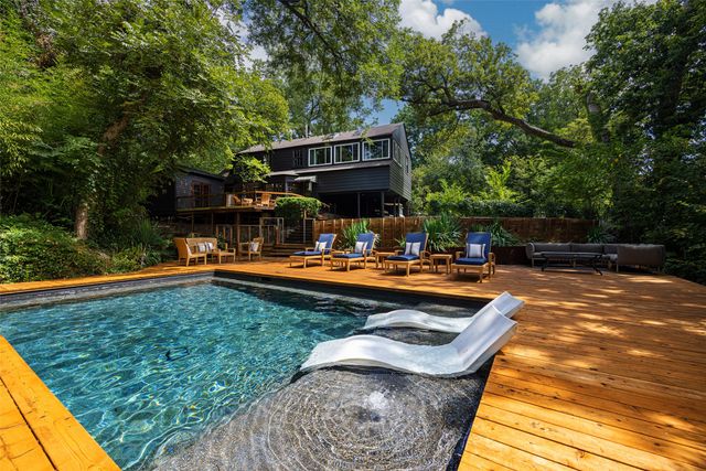 1001 Sarasota Circle, Dallas, TX 75223