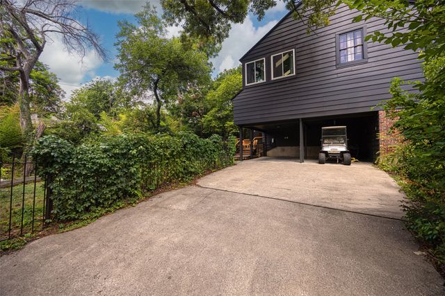 1001 Sarasota Circle, Dallas, TX 75223