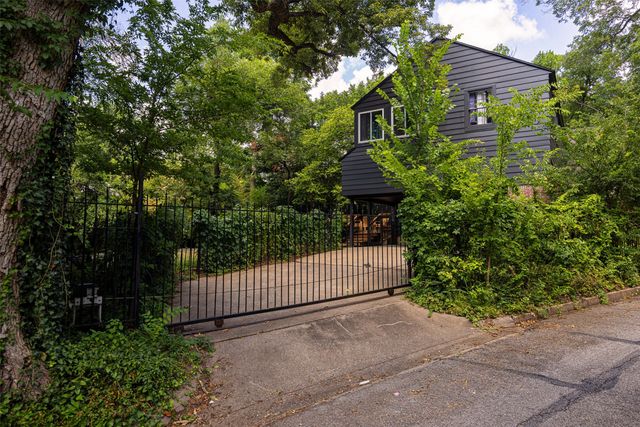1001 Sarasota Circle, Dallas, TX 75223