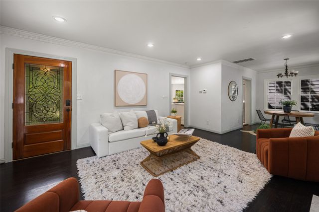 1001 Sarasota Circle, Dallas, TX 75223
