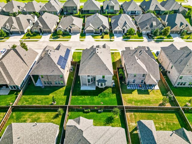 312 Cowling Drive, Little Elm, TX 75068