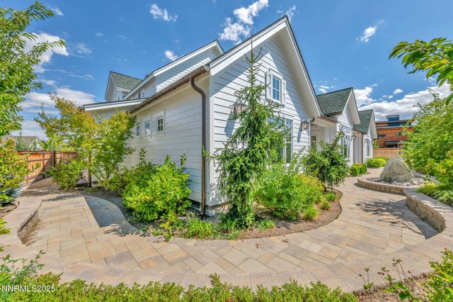 6145 Triple Crown Drive, Reno, NV 89511