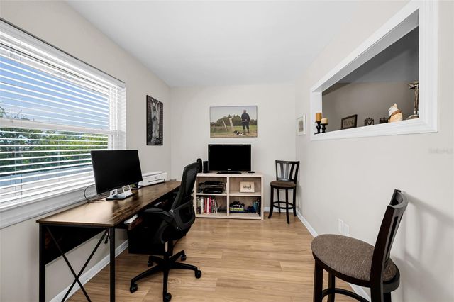 5227 81ST LANE N 22, St Petersburg, FL 33709