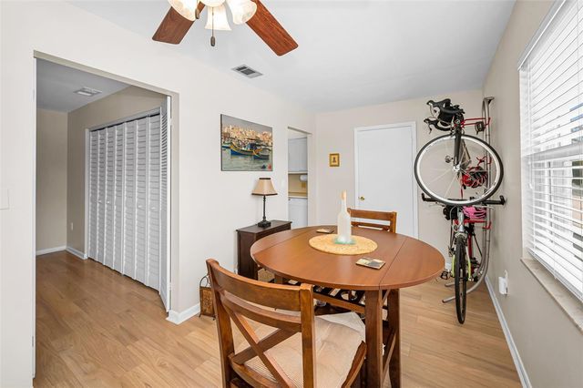 5227 81ST LANE N 22, St Petersburg, FL 33709