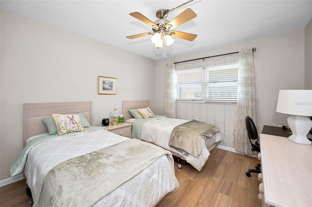 5227 81ST LANE N 22, St Petersburg, FL 33709