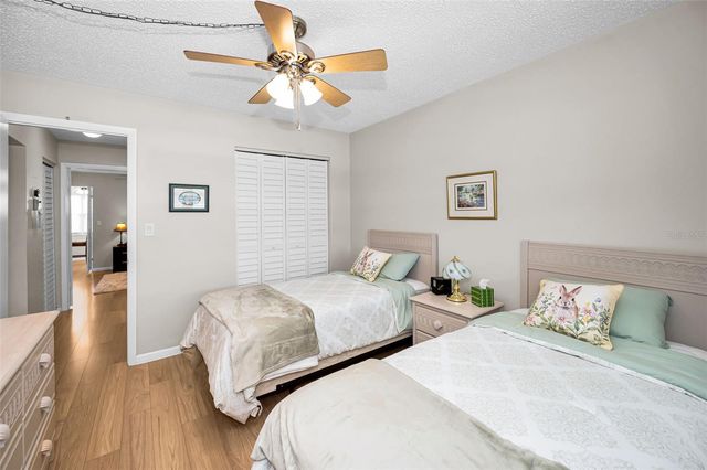 5227 81ST LANE N 22, St Petersburg, FL 33709