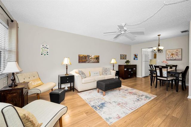 5227 81ST LANE N 22, St Petersburg, FL 33709