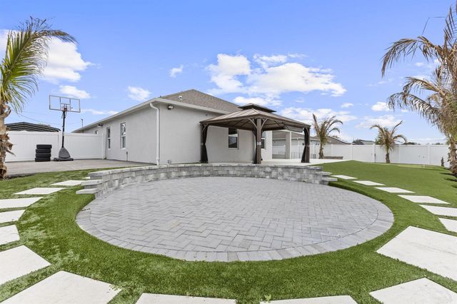 681 SW Millard Drive, Port St. Lucie, FL 34953