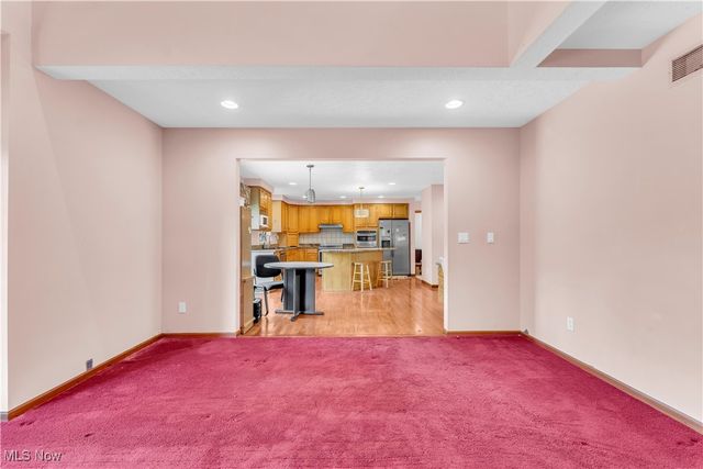 2736 Green Road, Shaker Heights, OH 44122