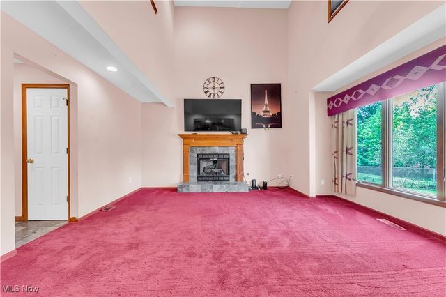 2736 Green Road, Shaker Heights, OH 44122