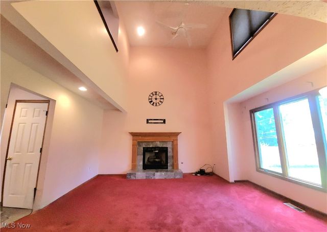 2736 Green Road, Shaker Heights, OH 44122