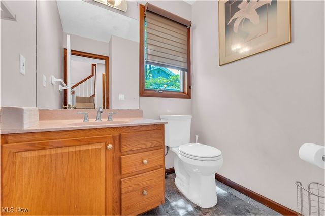 2736 Green Road, Shaker Heights, OH 44122