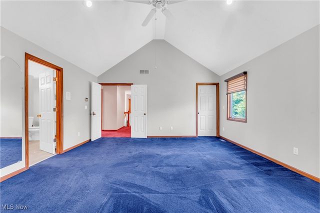 2736 Green Road, Shaker Heights, OH 44122