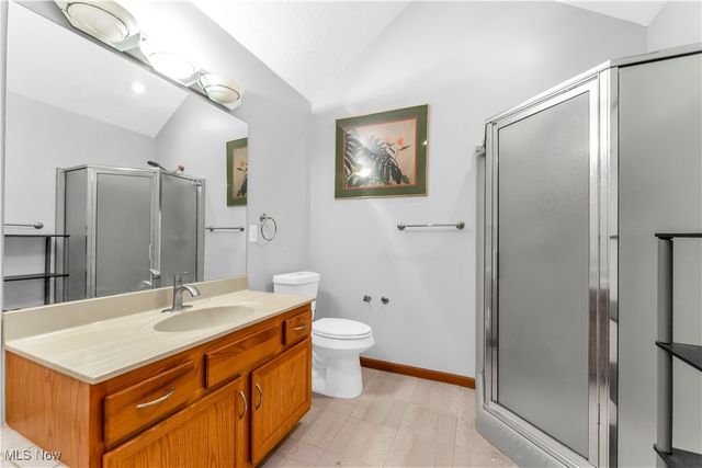 2736 Green Road, Shaker Heights, OH 44122