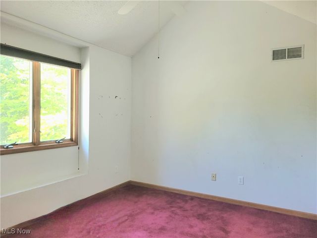 2736 Green Road, Shaker Heights, OH 44122