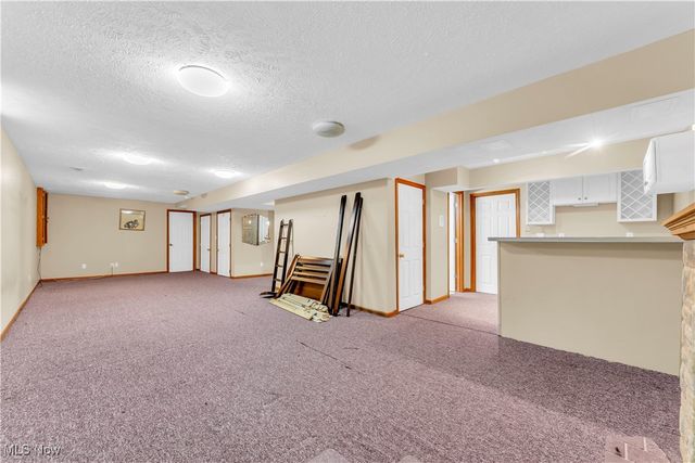 2736 Green Road, Shaker Heights, OH 44122