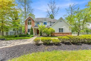 2736 Green Road, Shaker Heights, OH 44122