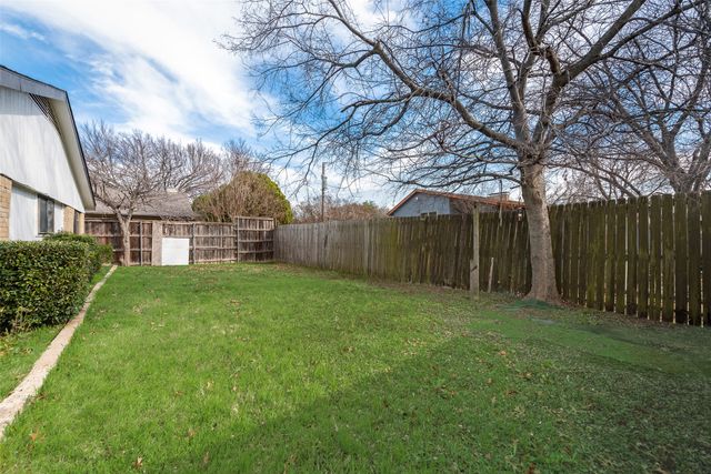 10906 Listi Drive, Dallas, TX 75238