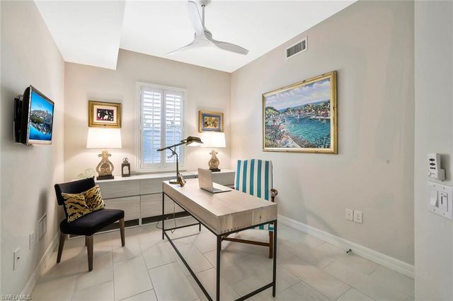 190 Indies DR E # 102, Naples, FL 34114