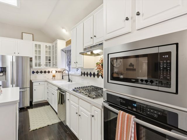 8805 Falcon View Drive, Mckinney, TX 75072