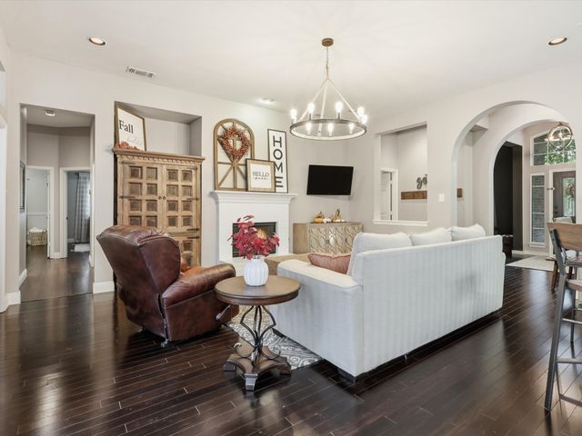 8805 Falcon View Drive, Mckinney, TX 75072