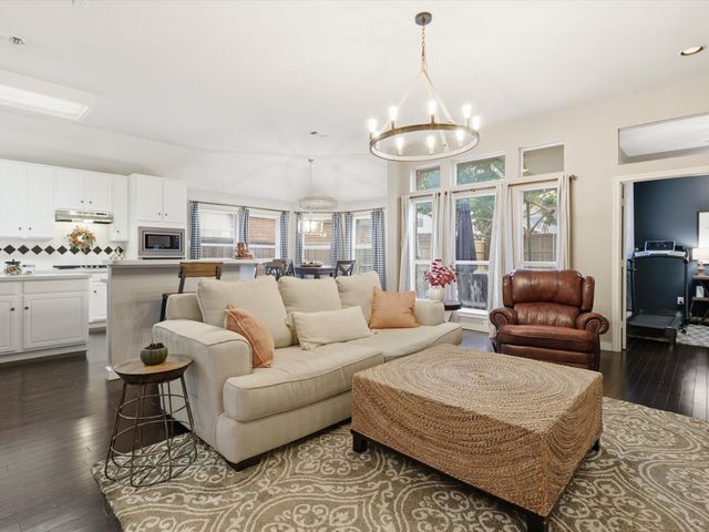 8805 Falcon View Drive, Mckinney, TX 75072