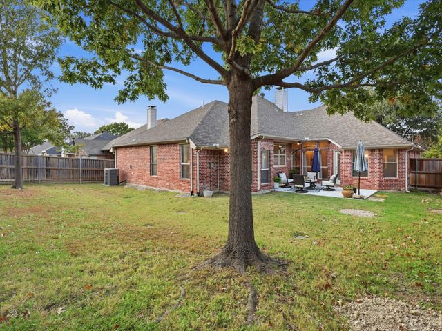 8805 Falcon View Drive, Mckinney, TX 75072