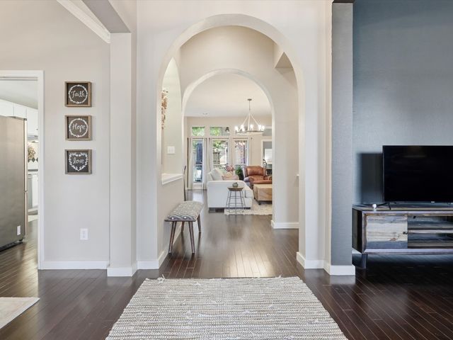 8805 Falcon View Drive, Mckinney, TX 75072