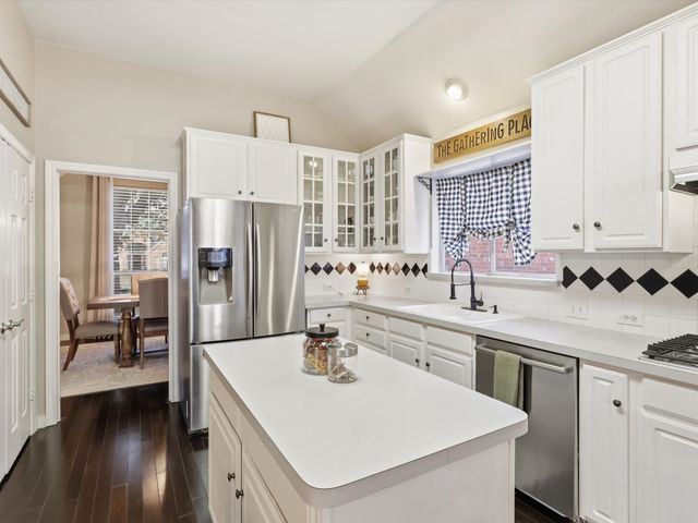 8805 Falcon View Drive, Mckinney, TX 75072