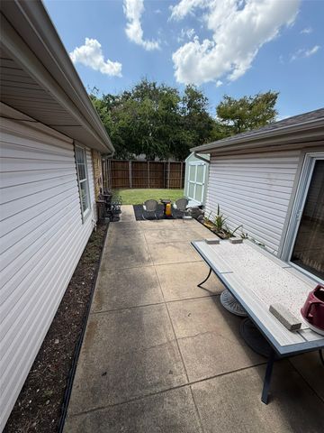 2317 Glenbrook Meadows Drive, Garland, TX 75040