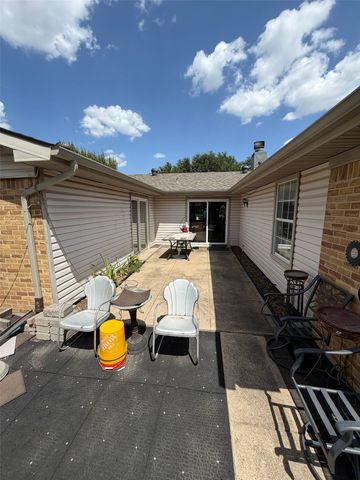 2317 Glenbrook Meadows Drive, Garland, TX 75040