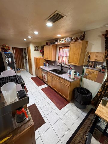 2317 Glenbrook Meadows Drive, Garland, TX 75040