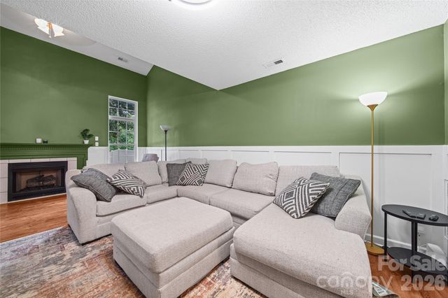 1309 Winding Branch Court, Charlotte, NC 28216