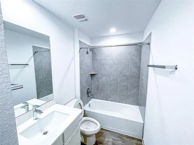 7822 Golden Rubia, Rosharon, TX 77583