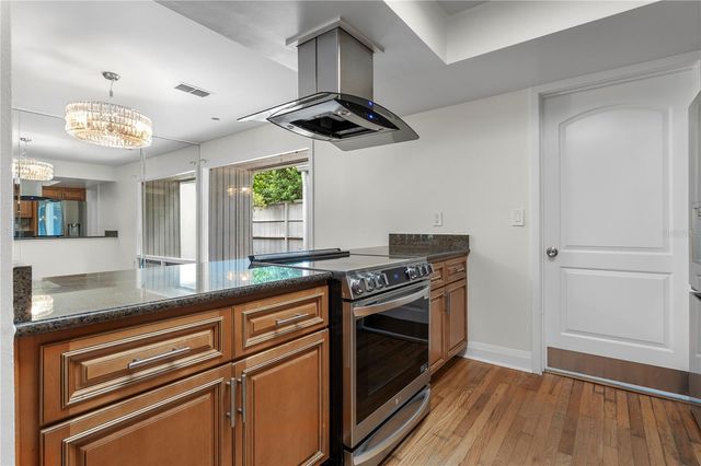304 FOX SQUIRREL LANE, Longwood, FL 32779