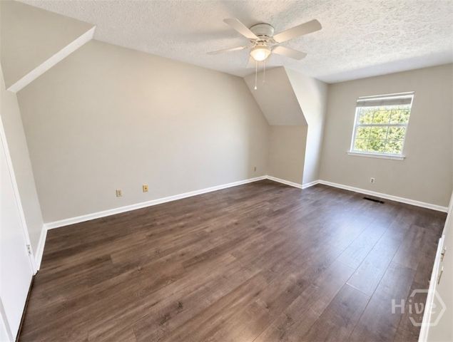 61 Whippoorwill Lane W, Richmond Hill, GA 31324