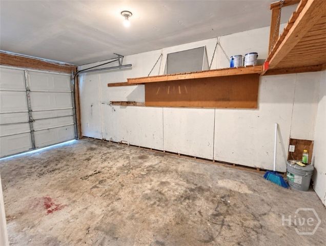61 Whippoorwill Lane W, Richmond Hill, GA 31324