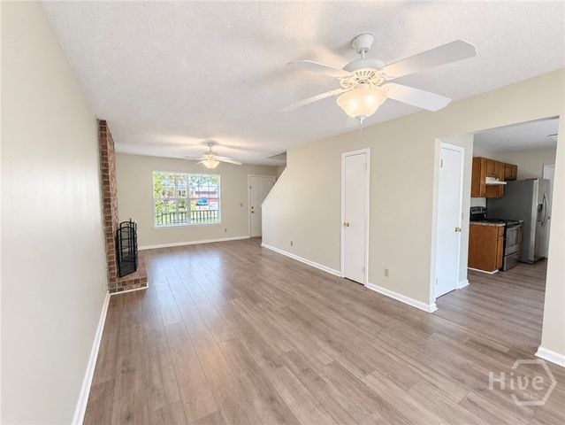 61 Whippoorwill Lane W, Richmond Hill, GA 31324